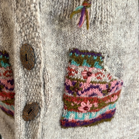 Lost Horizons Hand Knit Embroidered Beaded Hooded Wool Chunky Cardigan - M - Picture 9 of 11